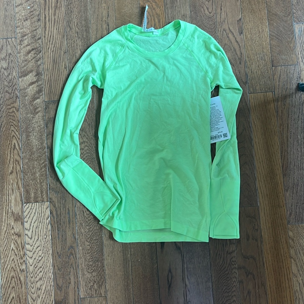 NWT Lululemon Swiftly size 6 Green/Yellow